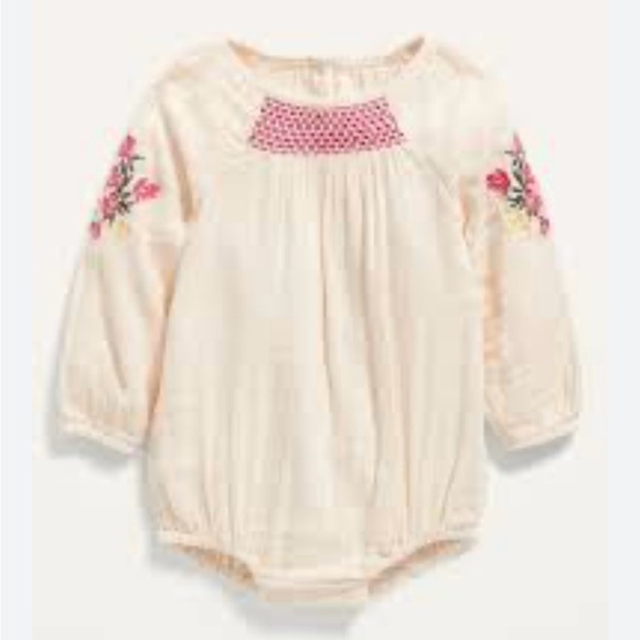 Old Navy long sleeve embroidered Bubble size‎ 9-12 months - Picture 1 of 3